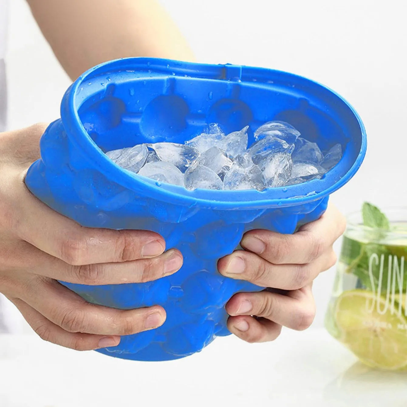 The Polar Bucket™ Ice mold